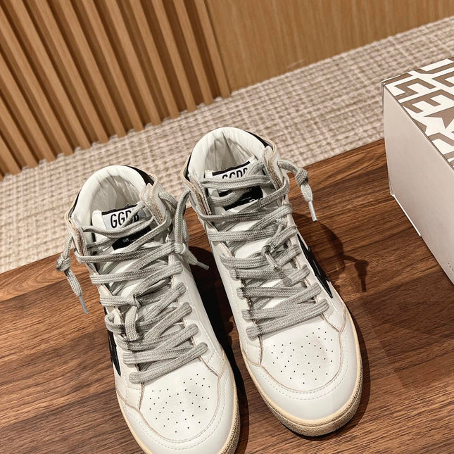 SKY-STAR SNEAKERS IN WHITE NAPPA LAMBSKIN WITH BLACK STAR AND HEEL TAB