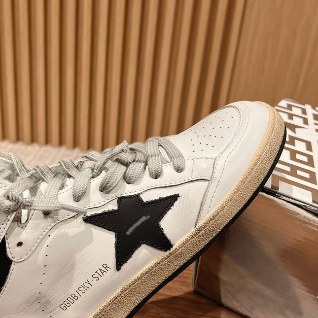 SKY-STAR SNEAKERS IN WHITE NAPPA LAMBSKIN WITH BLACK STAR AND HEEL TAB