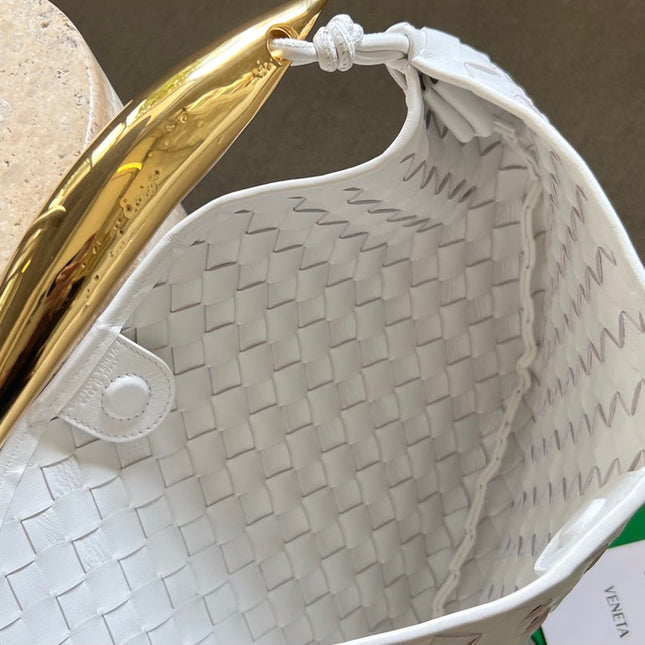 SARDINE 33 WITH CHAIN IN WHITE LAMBSKIN