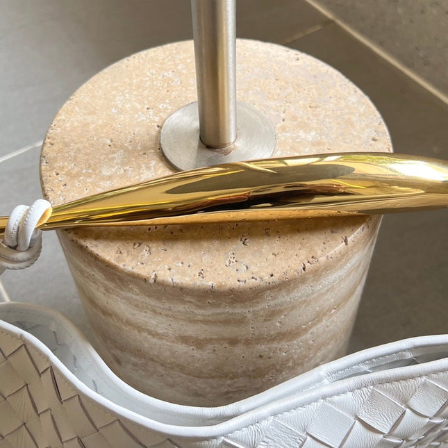SARDINE 33 WITH CHAIN IN WHITE LAMBSKIN