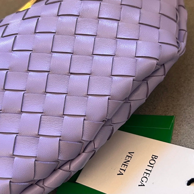 SARDINE 33 WITH CHAIN IN LIGHT PURPLE LAMBSKIN