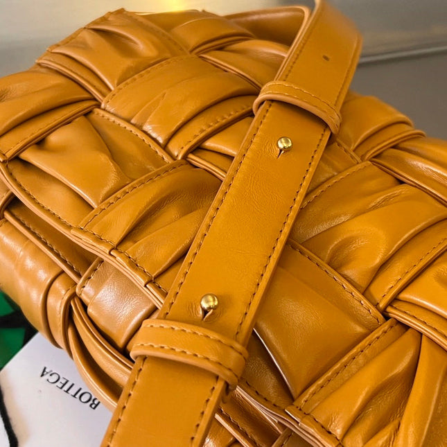 CASSETTE 28 IN SANDSTONE ORANGE SOFT LAMBSKIN