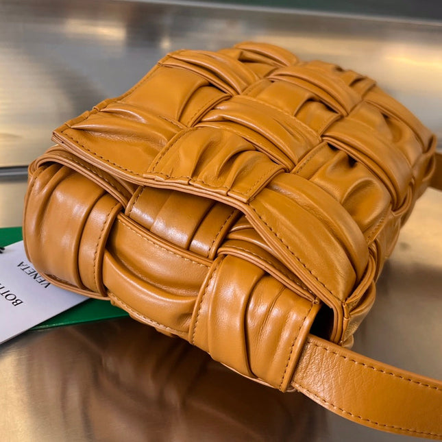 CASSETTE 28 IN SANDSTONE ORANGE SOFT LAMBSKIN