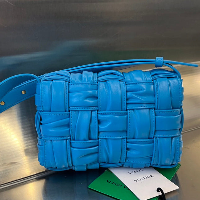 MINI CASSETTE 19 IN SKY BLUE SOFT LAMBSKIN