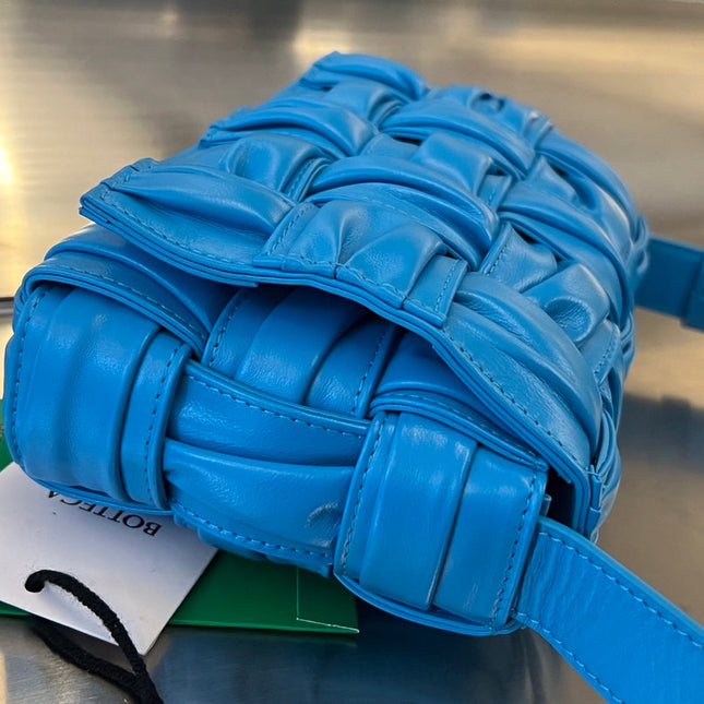 MINI CASSETTE 19 IN SKY BLUE SOFT LAMBSKIN