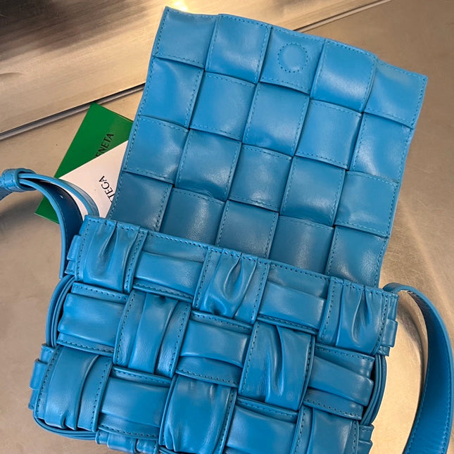 MINI CASSETTE 19 IN SKY BLUE SOFT LAMBSKIN
