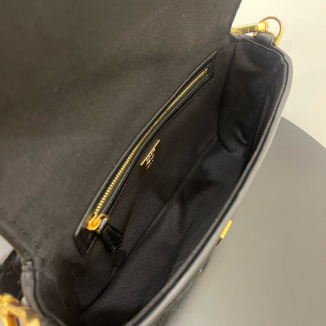 FENDI 26 BAGUETTE BLACK NAPPA LEATHER BAG WITH GOLD HARDWARE
