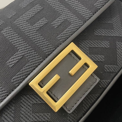 FENDI 26 BAGUETTE BLACK NAPPA LEATHER BAG WITH GOLD HARDWARE