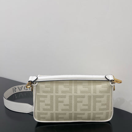 FENDI 26 BAGUETTE WHITE NAPPA LEATHER BAG WITH GOLD HARDWARE