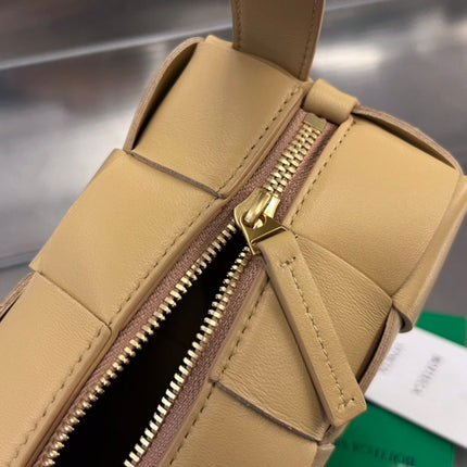 BRICK CASSETTE 28 IN HARVEST GOLD CALFSKIN