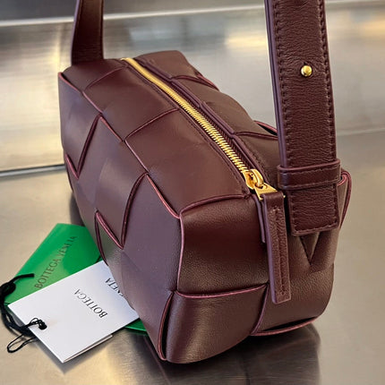 BRICK CASSETTE 28 IN WINE RED CALFSKIN