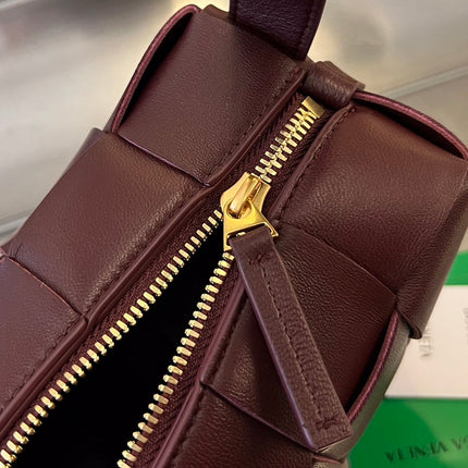 BRICK CASSETTE 28 IN WINE RED CALFSKIN