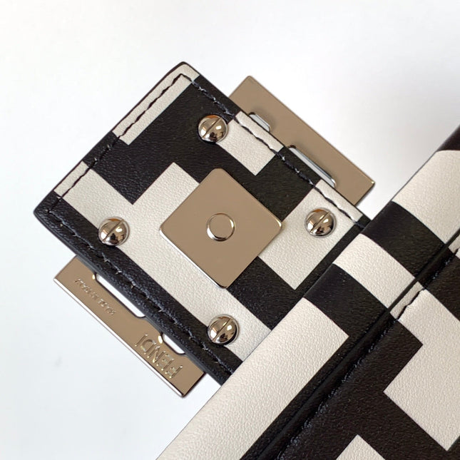 Fend Roma & Marc Jacobs 27 Bag Black White Leather Shw