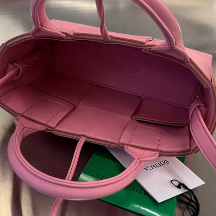 CANDY ARCO TOTE 20 IN BLUSH PINK CALFSKIN