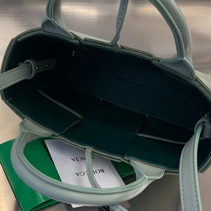 CANDY ARCO TOTE 20 IN XANADU GRAY CALFSKIN