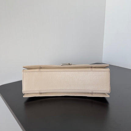 CRUSH CHAINED BAG 25 IN BEIGE QUILTED LAMBSKIN SILVER HARDWARE