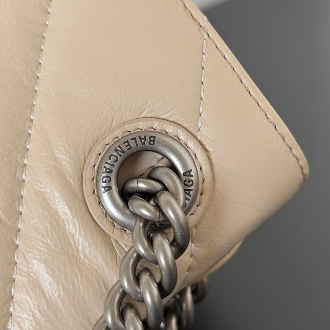 CRUSH CHAINED BAG 25 IN BEIGE QUILTED LAMBSKIN SILVER HARDWARE