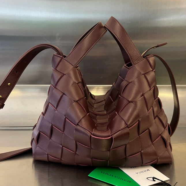 MEDIUM 28 CASSETTE CHOCOLATE BROWN LAMBSKIN