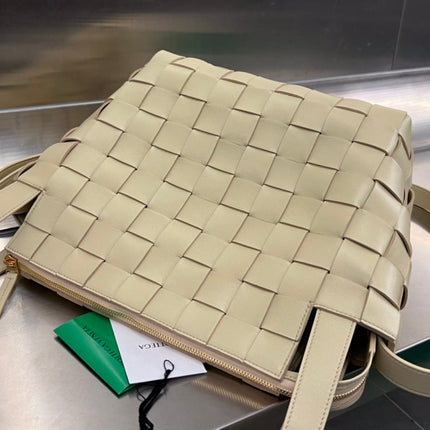 MEDIUM 28 CASSETTE BEIGE LAMBSKIN