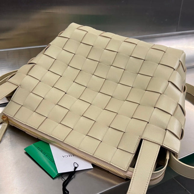MEDIUM 28 CASSETTE BEIGE LAMBSKIN