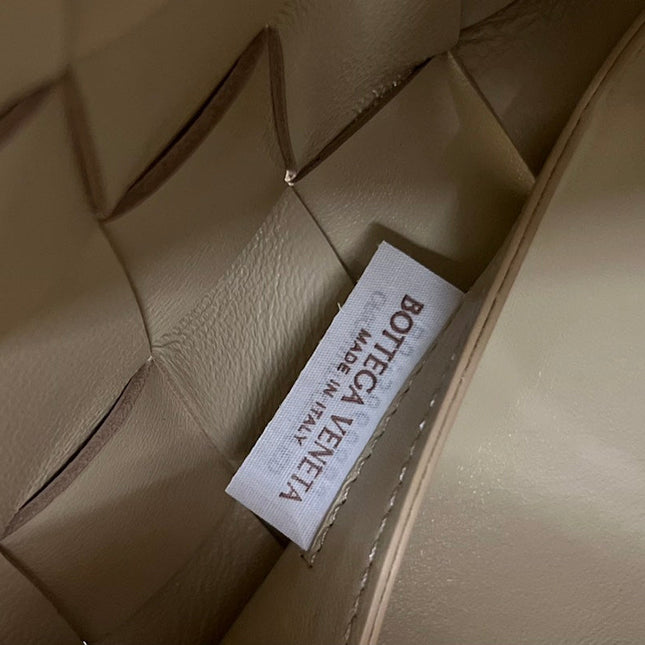 MEDIUM 28 CASSETTE BEIGE LAMBSKIN