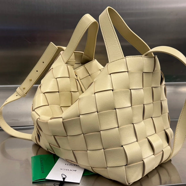 MEDIUM 28 CASSETTE BEIGE LAMBSKIN