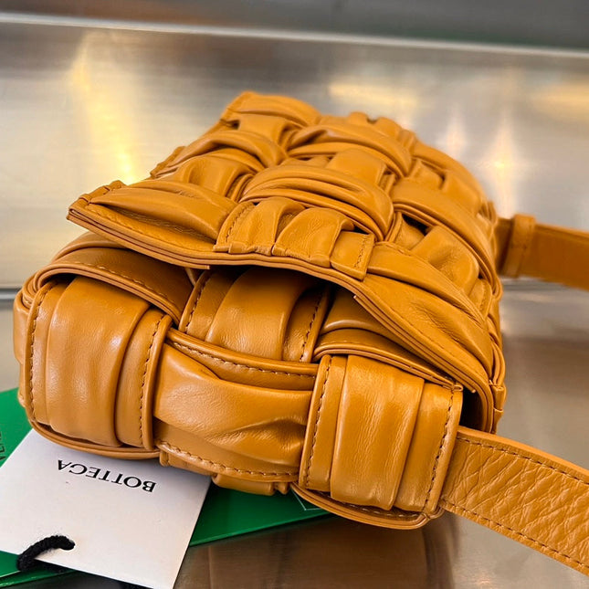 MINI CASSETTE 19 IN SANDSTONE ORANGE SOFT LAMBSKIN
