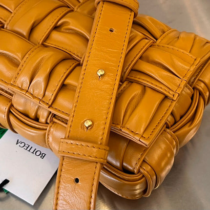 MINI CASSETTE 19 IN SANDSTONE ORANGE SOFT LAMBSKIN