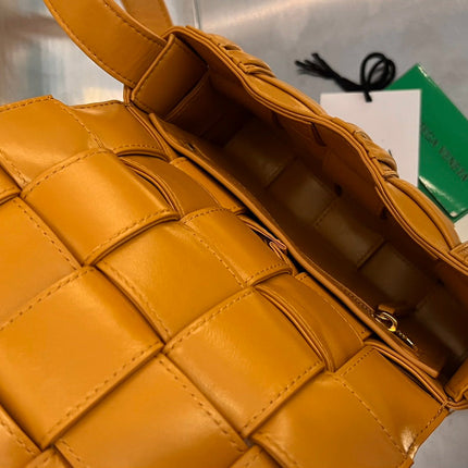 MINI CASSETTE 19 IN SANDSTONE ORANGE SOFT LAMBSKIN