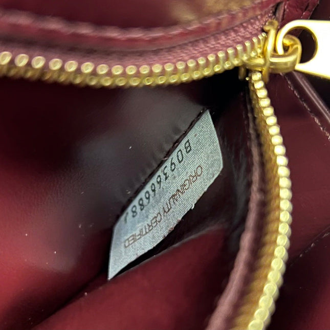 MINI CASSETTE 19 IN WINE RED SOFT LAMBSKIN