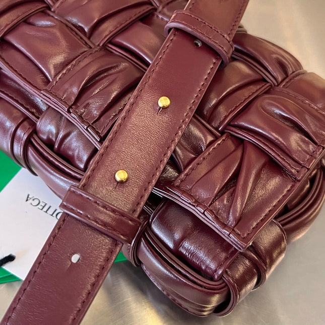 MINI CASSETTE 19 IN WINE RED SOFT LAMBSKIN