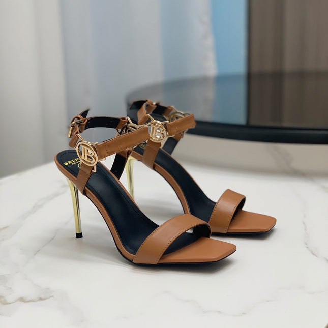 BALMAIN 25S HIGH HEELS WITH B METAL DETAIL 95MM IN CARAMEL CALFSKIN