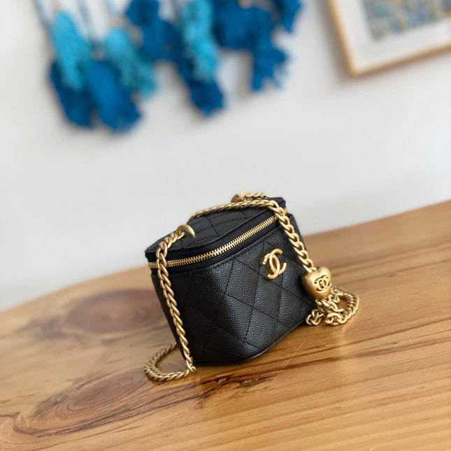 CC MINI 10 VANITY IN BLACK CALFSKIN GOLD HARDWARE