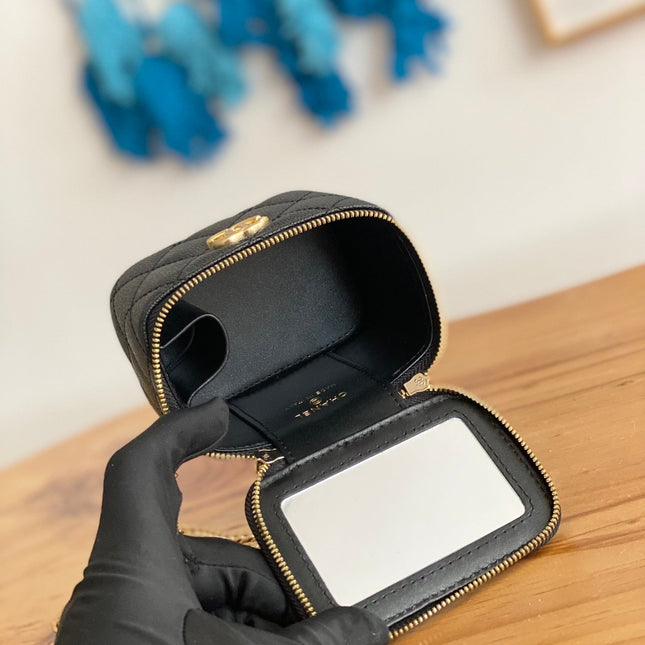 CC MINI 10 VANITY IN BLACK CALFSKIN GOLD HARDWARE