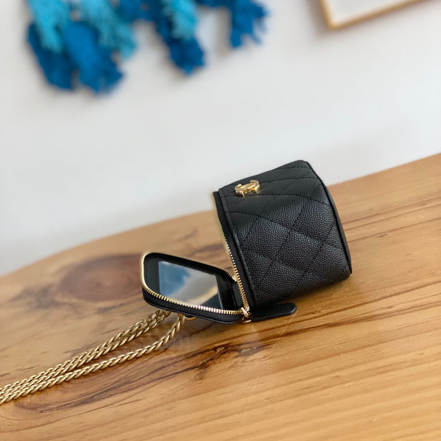 CC MINI 10 VANITY IN BLACK CALFSKIN GOLD HARDWARE
