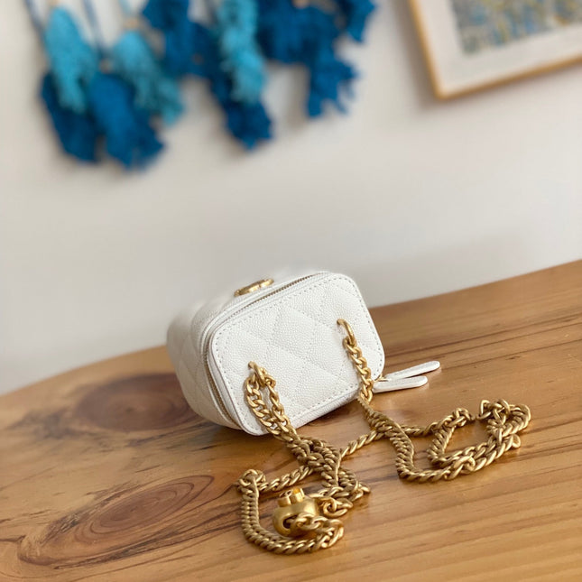 CC MINI 10 VANITY IN WHITE CALFSKIN GOLD HARDWARE