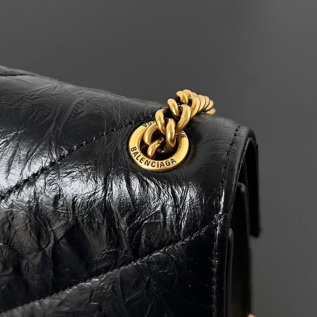 CRUSH CHAINED BAG 22 IN BLACK QUILTED CRUSHED CALFSKIN GOLD HARDWARE