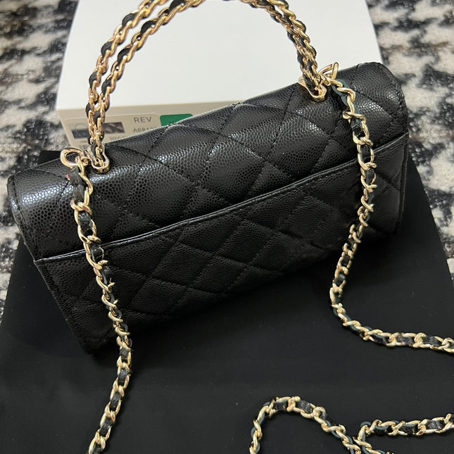 CC KELLY 18 BAG IN BLACK CALFSKIN WITH GOLD HARDWARE