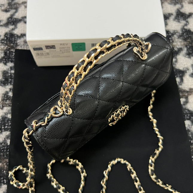CC KELLY 18 BAG IN BLACK CALFSKIN WITH GOLD HARDWARE