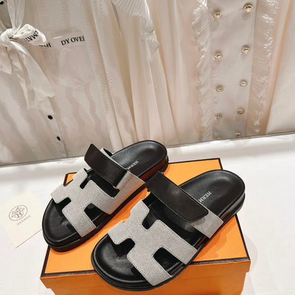 CHYPRE SANDAL BLACK LAMBSKIN AND SILVER DENIM