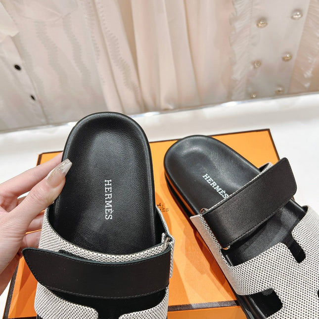 CHYPRE SANDAL BLACK LAMBSKIN AND SILVER DENIM