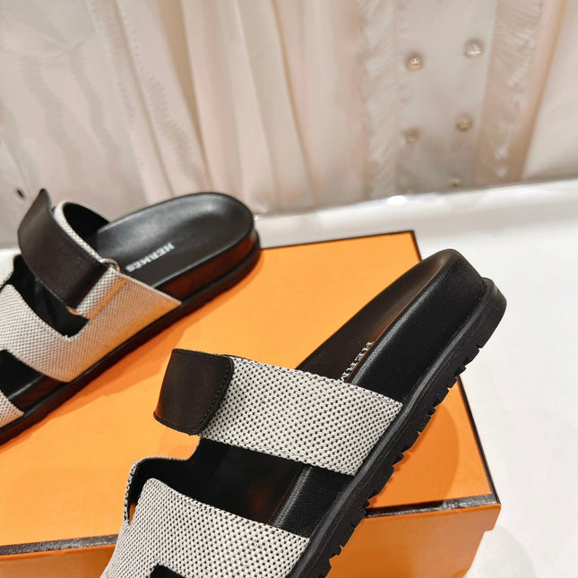 CHYPRE SANDAL BLACK LAMBSKIN AND SILVER DENIM