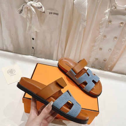 CHYPRE SANDAL BRIGHT BROWN LAMBSKIN AND BLUE DENIM