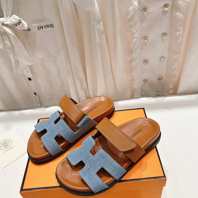 CHYPRE SANDAL BRIGHT BROWN LAMBSKIN AND BLUE DENIM