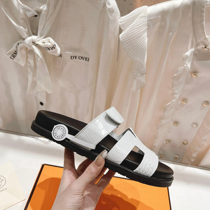 CHYPRE SANDAL BLACK AND WHITE LAMBSKIN