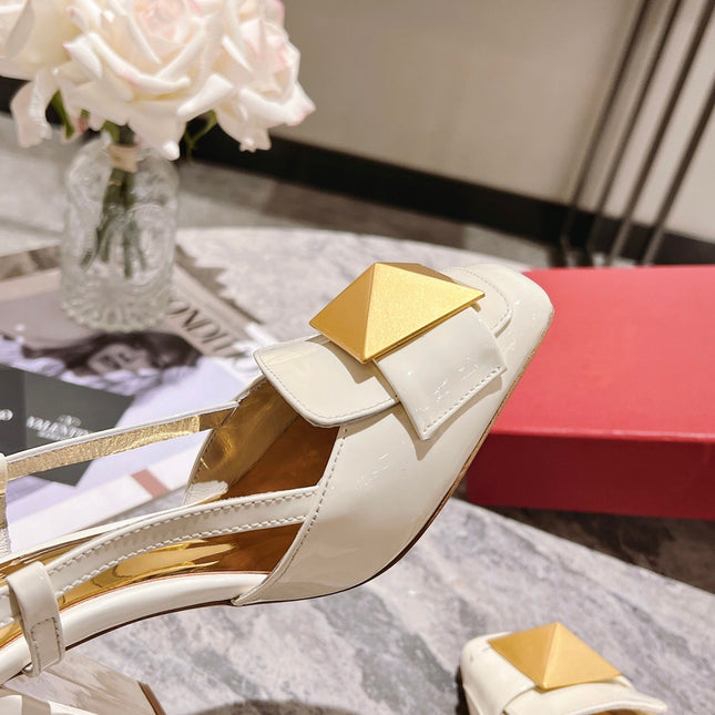 ONE STUD WHITE PATENT LEATHER LACE-UP HIGH HEELS 85 MM
