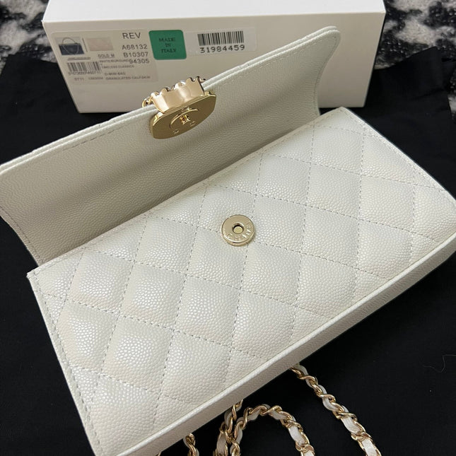 CC KELLY 18 BAG IN WHITE CALFSKIN WITH STRAP