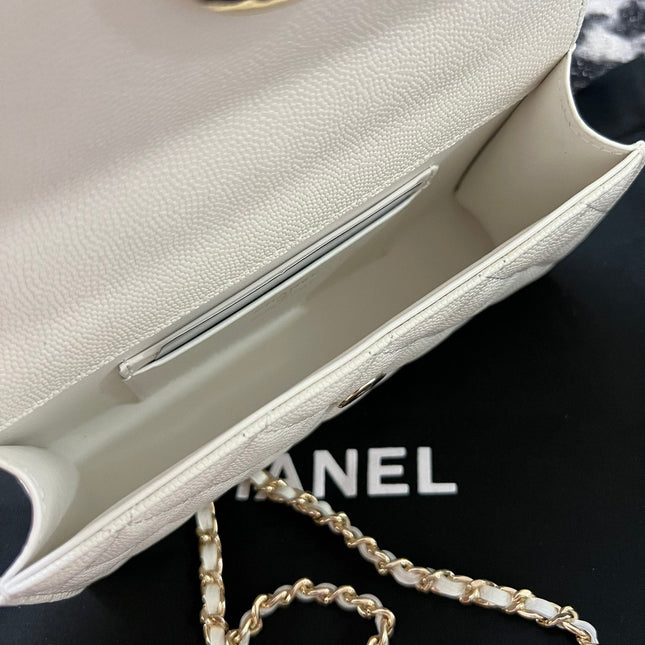 CC KELLY 18 BAG IN WHITE CALFSKIN WITH STRAP