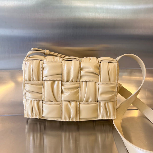 CASSETTE 28 IN BLOND BEIGE SOFT LAMBSKIN