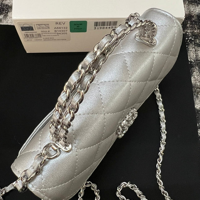 CC KELLY 18 BAG IN SILVER CALFSKIN WITH STRAP